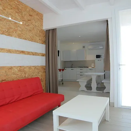 Village Malibu 假日公园 4*