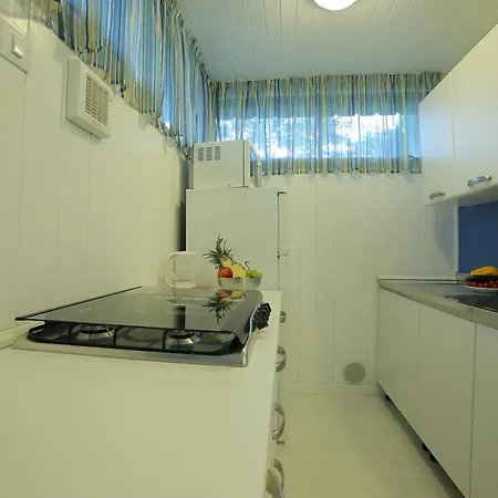 Village Malibu 假日公园 4*