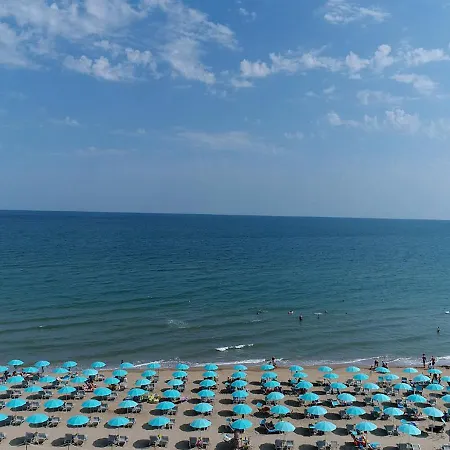 Village Malibu Aldeamento Turístico 4*
